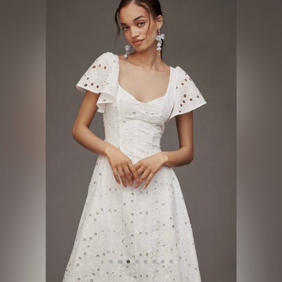 Extro & Vert Ada Flutter sleeve Broderie midi dress - Picture 9 of 16